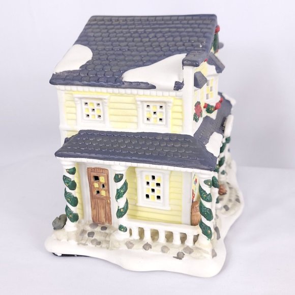 NEW Snowflake Falls Christmas Village - 8 Piece Lighted General Store Set 2002 - Picture 4 of 16